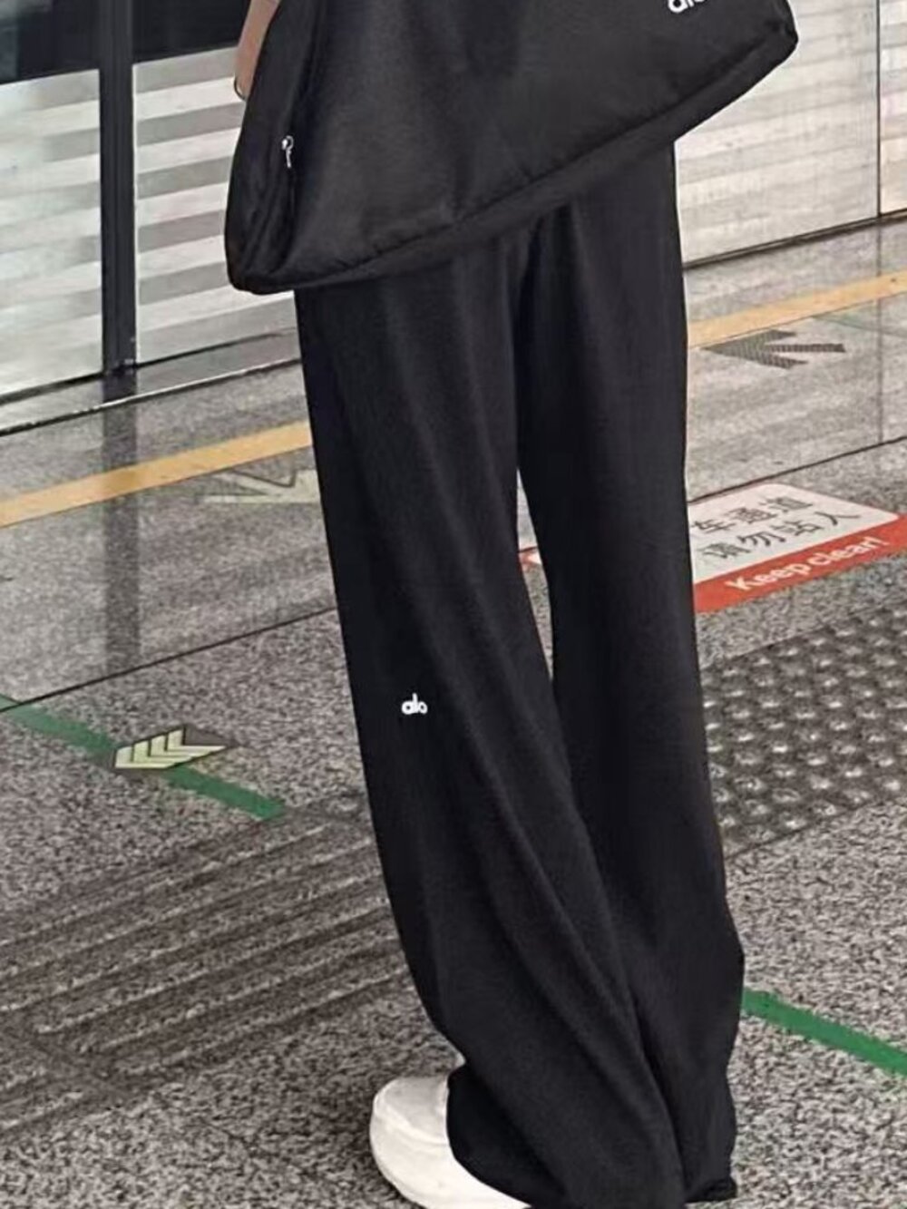 ALO Yoga Women's Black Suit Pants NWT ✨ High/Low Rise Straight Leg Regular Fit - Picture 2 of 7